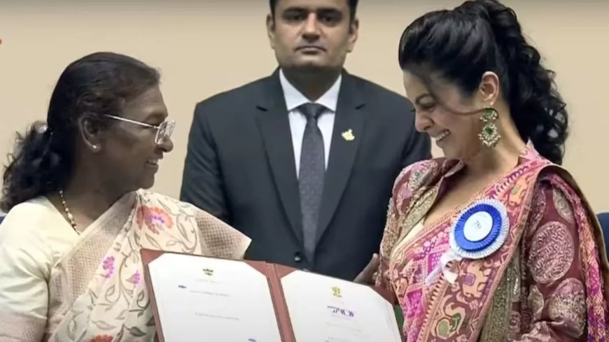 While receiving the National Award, Manasi Parekh became emotional and started crying in front of the camera, the President consoled her by putting his hand on her shoulder