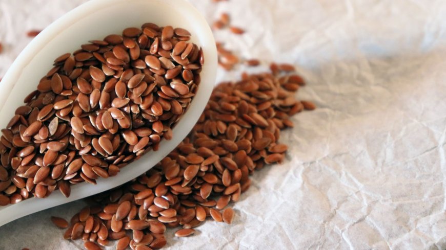 Eating flax seeds every day will cure many diseases and bring back the glow on your skin