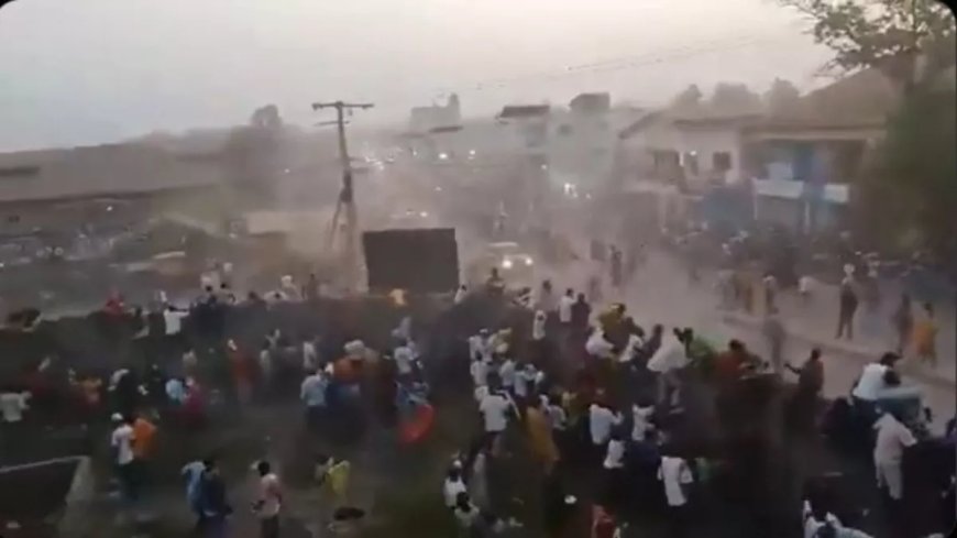 Clashes between fans during a football match in Guinea, more than 100 people died