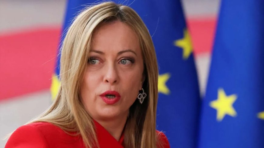 Why can't Italian PM Meloni quit smoking? She gave a hilarious answer.