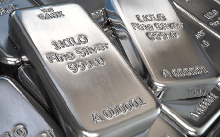 Silver Price Hike: Silver prices surged by ₹20,000 in one fell swoop; why did the price rise? Experts explain 3 reasons.