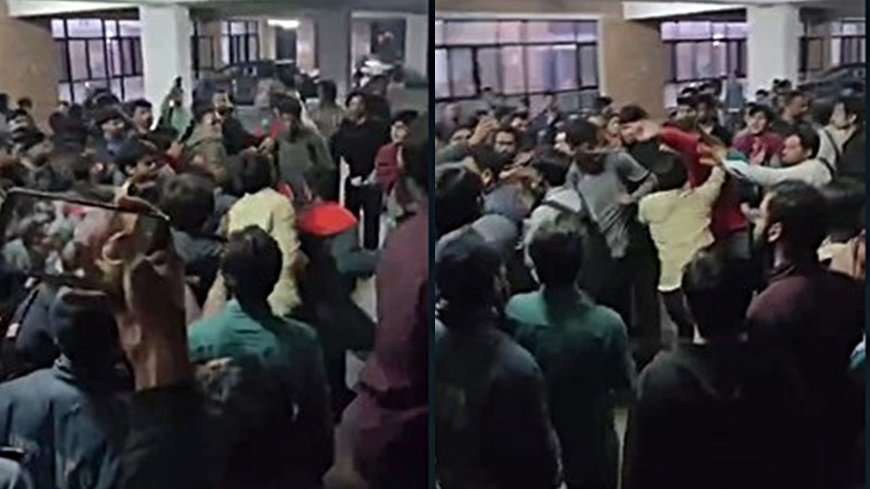 Amid demands for the resignation of the JNU Vice Chancellor, ABVP and Left wing students clashed at midnight, leaving several students seriously injured.